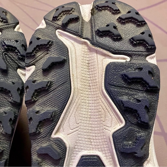 Hoka Speedgoat 6 Sneakers - Picture 11 of 13